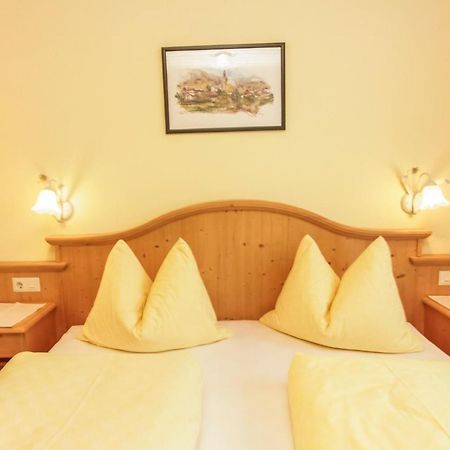 Schneiderbauer Bed & Breakfast ไวดริง ภายนอก รูปภาพ