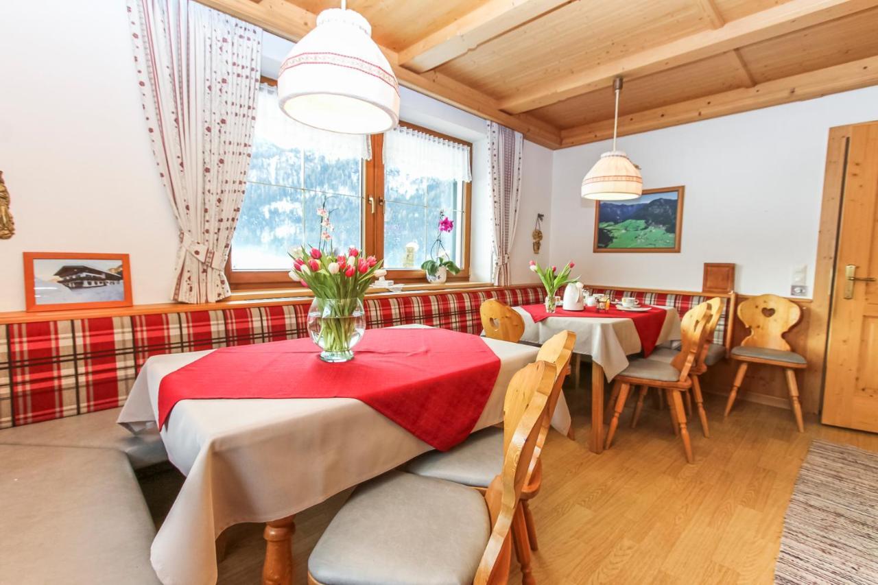 Schneiderbauer Bed & Breakfast ไวดริง ภายนอก รูปภาพ