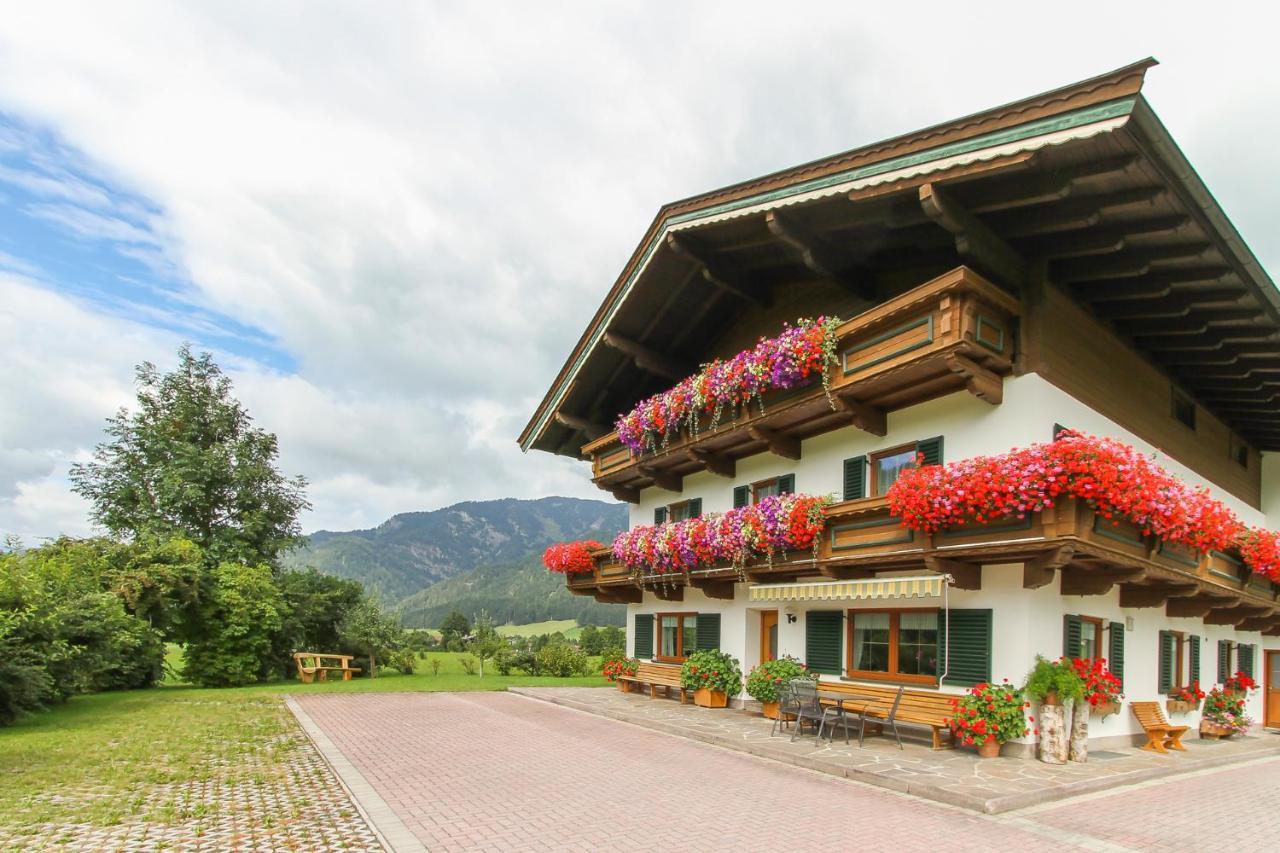 Schneiderbauer Bed & Breakfast ไวดริง ภายนอก รูปภาพ