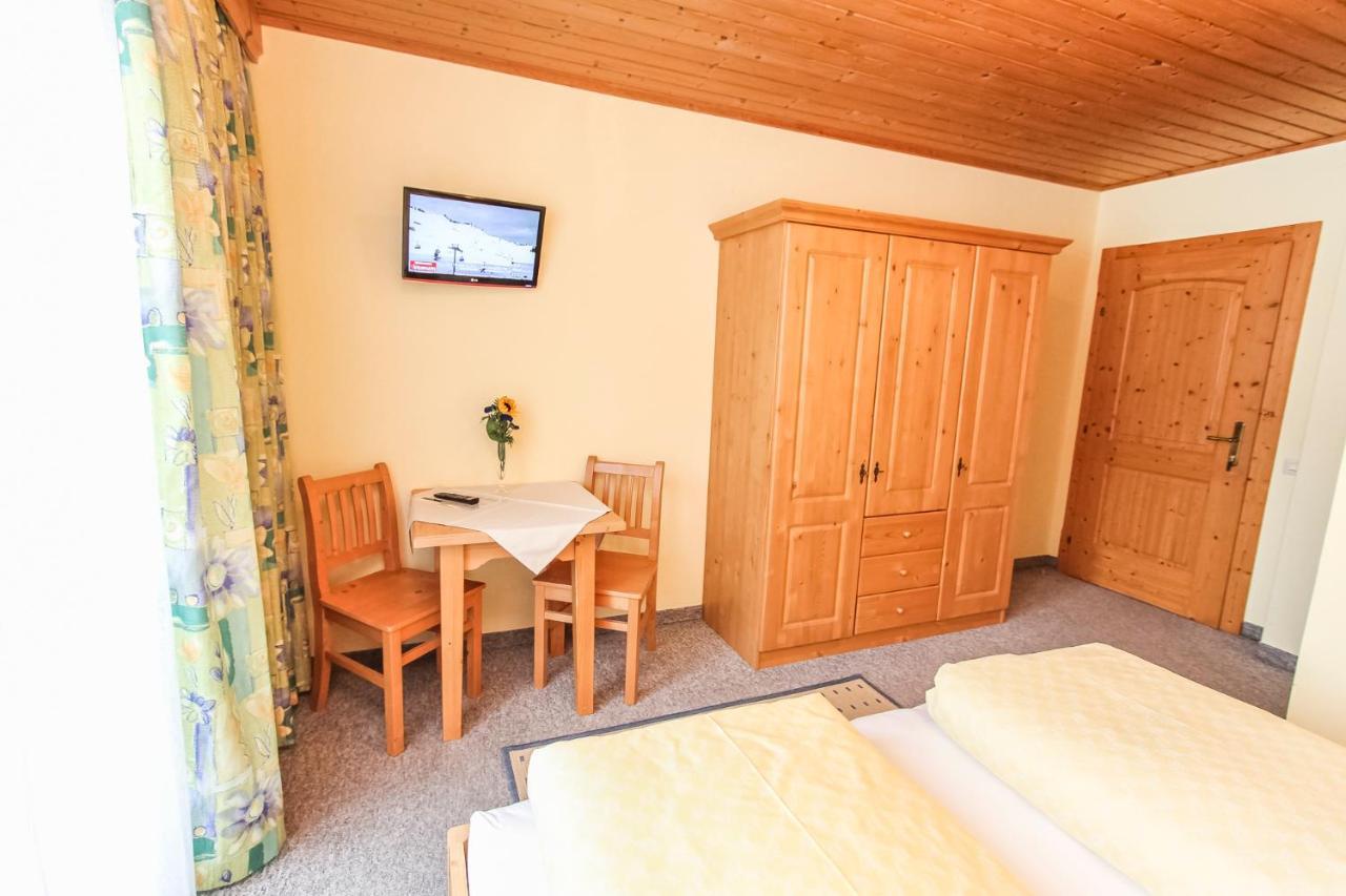 Schneiderbauer Bed & Breakfast ไวดริง ภายนอก รูปภาพ